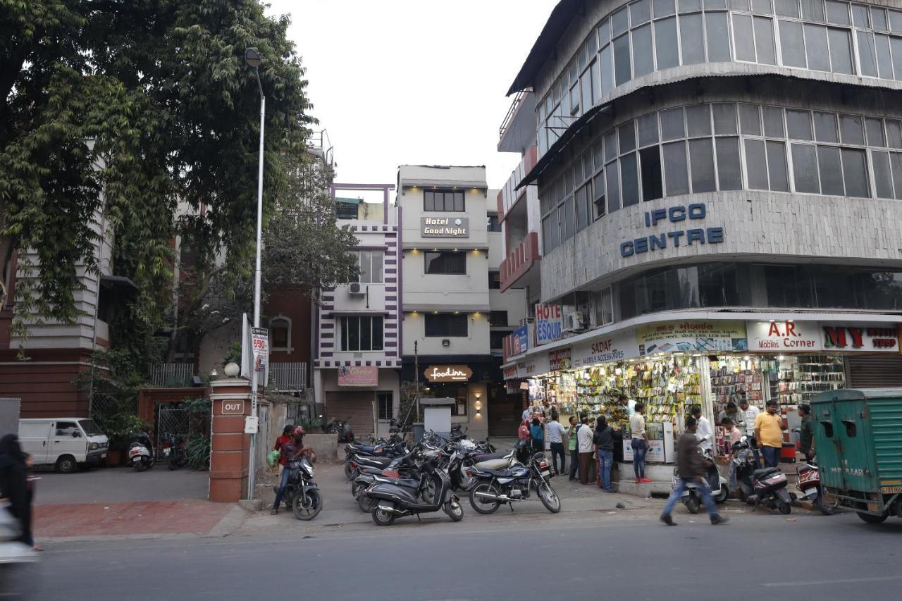 Hotel Good Night Ahmedabad Exteriör bild